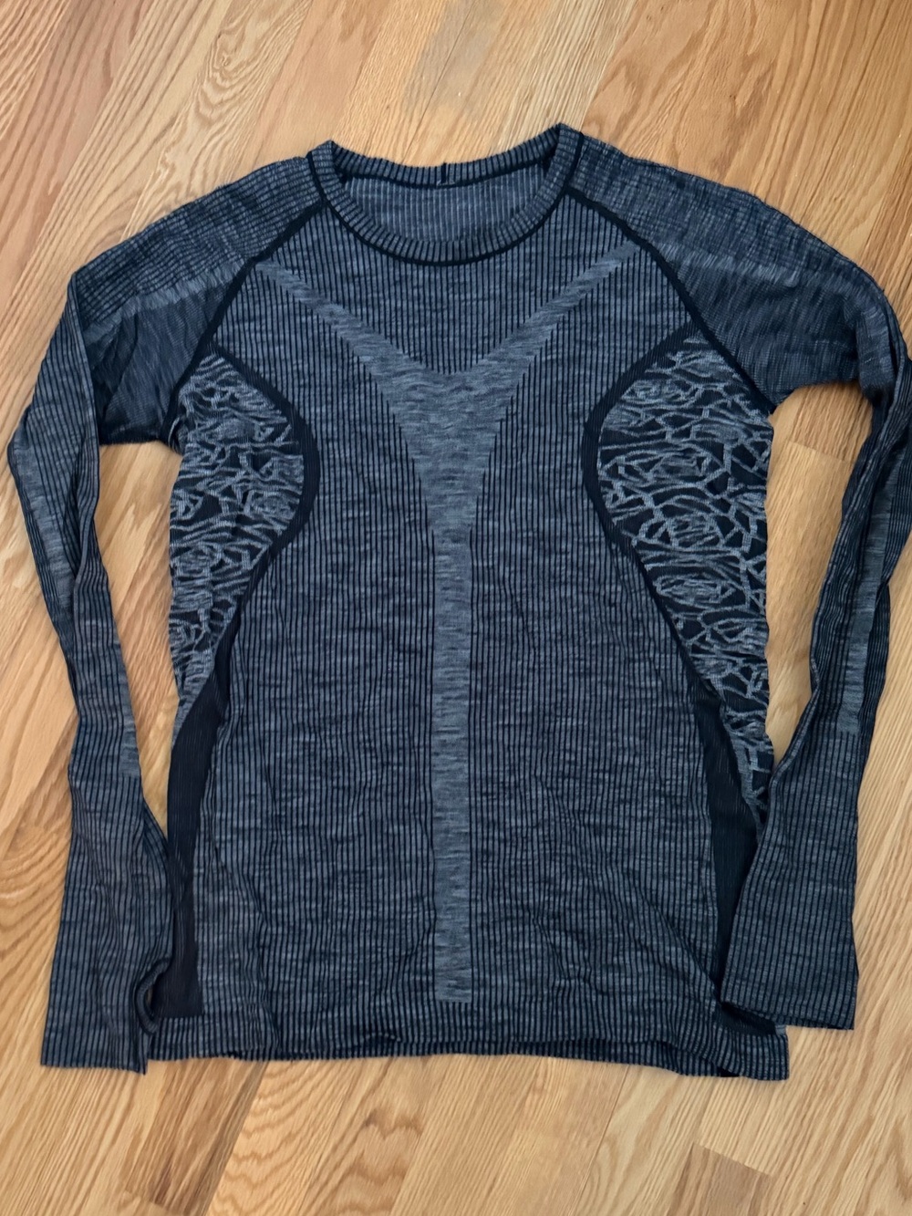 Lululemon restless long sleeve